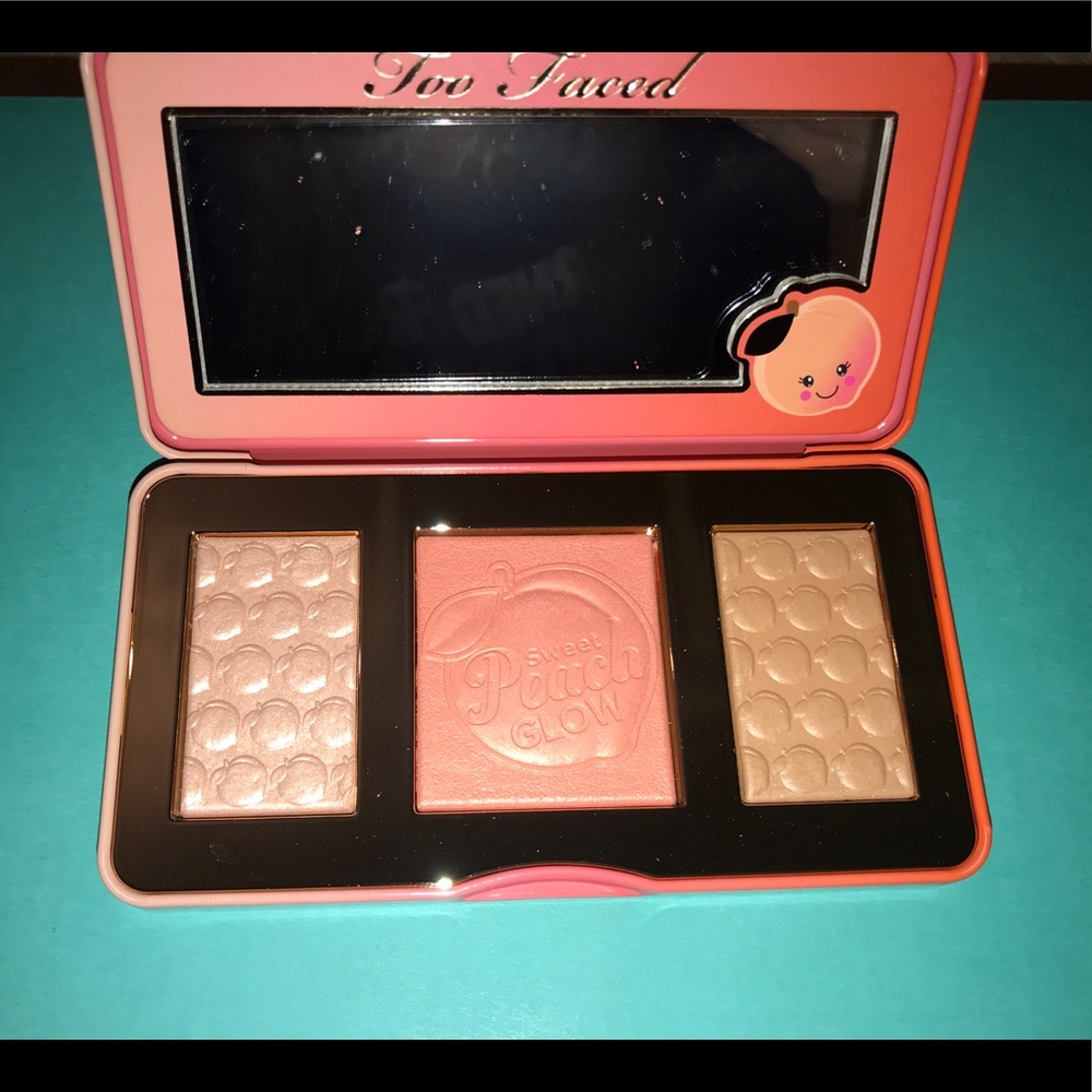 Too Faced Sweet Peach Glow